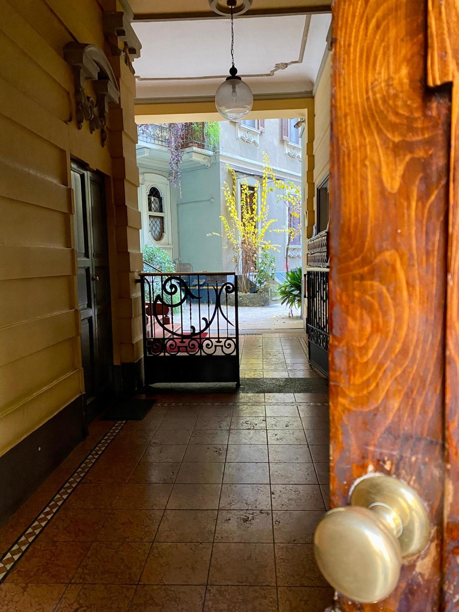 Townhouse Milan Suite Экстерьер фото