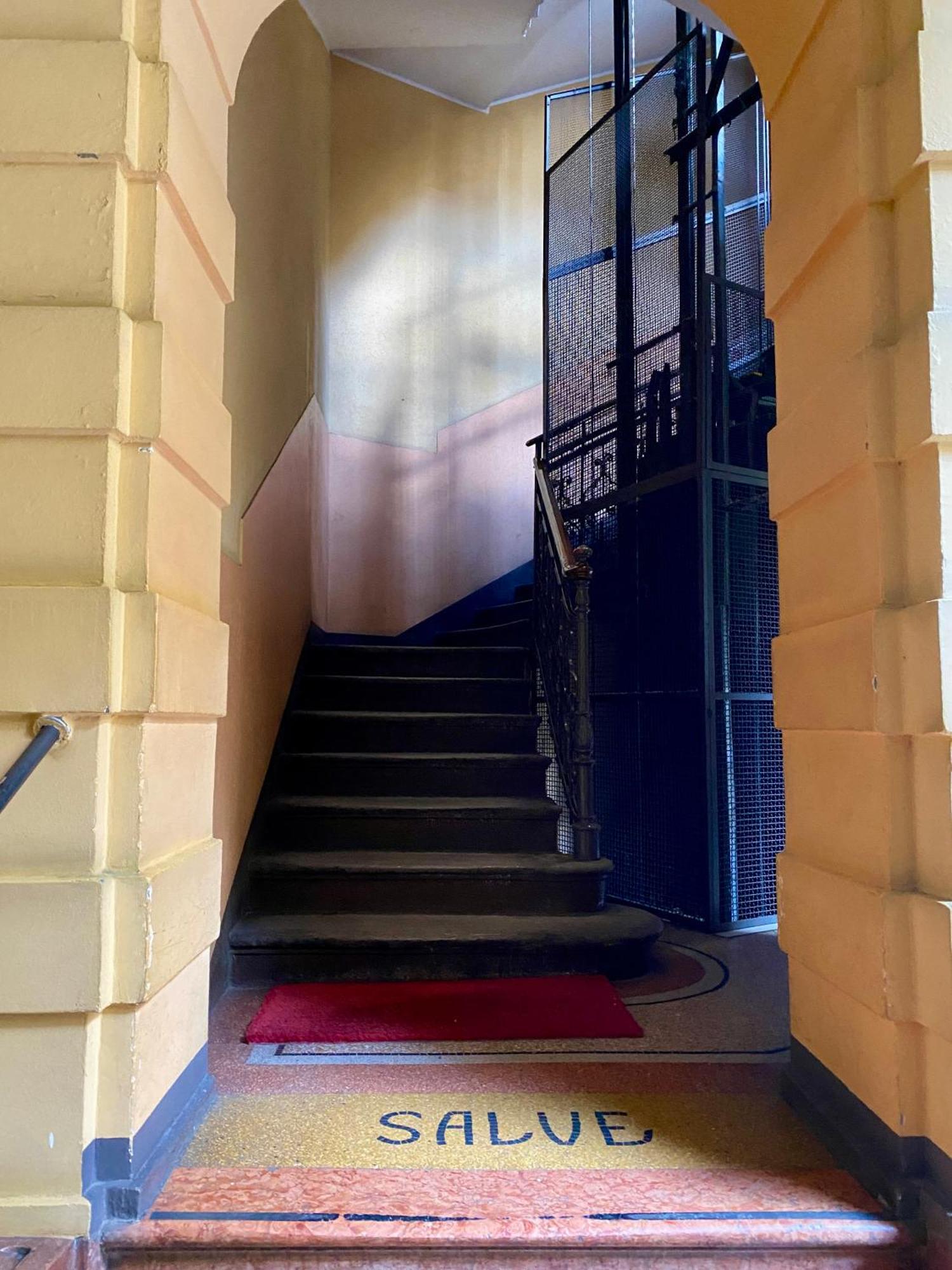 Townhouse Milan Suite Экстерьер фото